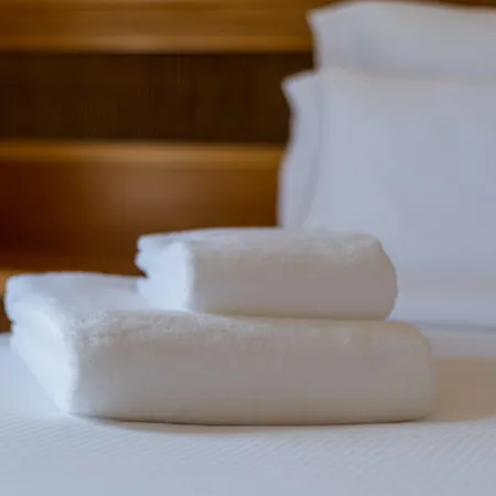Montjoi By Brava Hotel