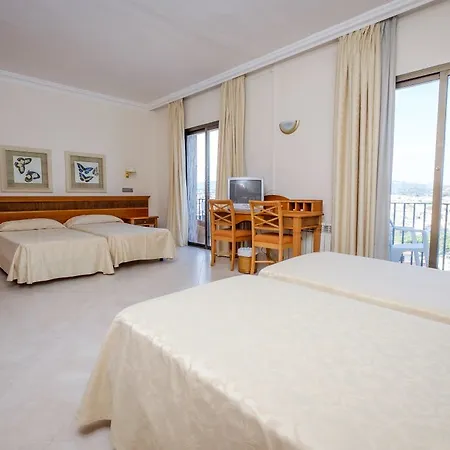 Hotel Montjoi By Brava 3*